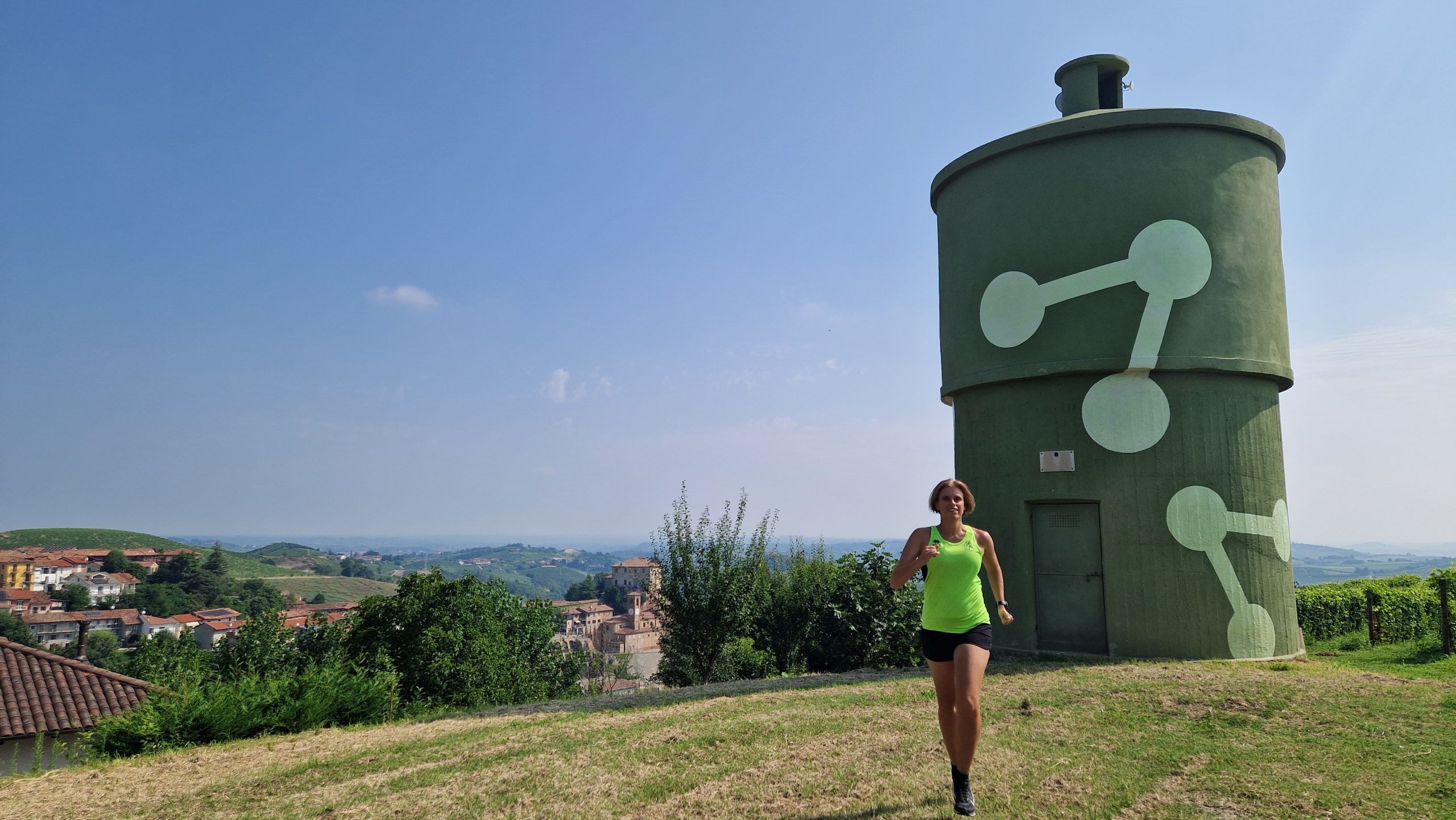 Share, la torre dell’acqua a Castellinaldo