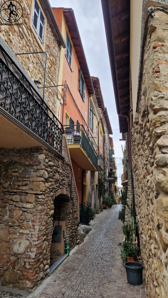 vicoli villanova d'albenga giornarunner